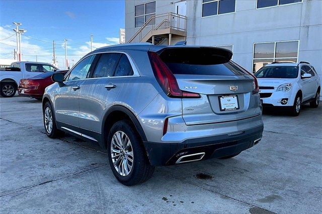 2024 Cadillac XT4 Vehicle Photo in TOPEKA, KS 66609-0000