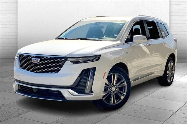 2025 Cadillac XT6 Vehicle Photo in KANSAS CITY, MO 64114-4545