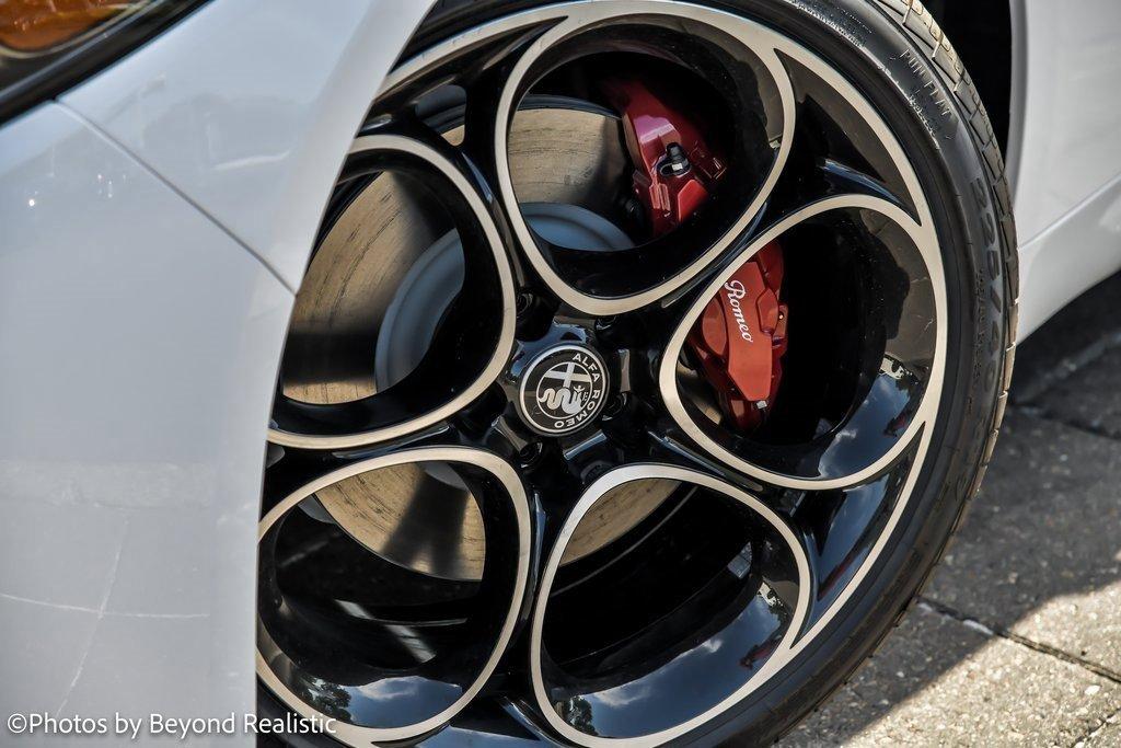 2023 Alfa Romeo Giulia Vehicle Photo in Saint Charles, IL 60174