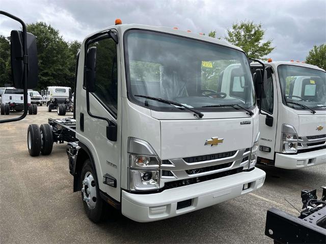 2025 Chevrolet 3500 HG LCF Gas Vehicle Photo in ALCOA, TN 37701-3235