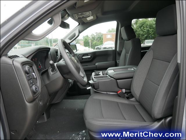 2024 Chevrolet Silverado 1500 Vehicle Photo in MAPLEWOOD, MN 55119-4794