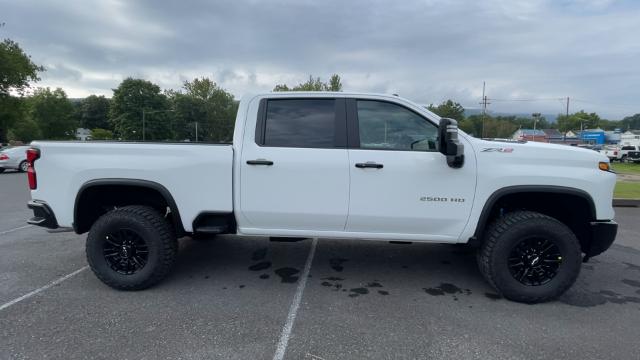 2025 Chevrolet Silverado 2500 HD Vehicle Photo in THOMPSONTOWN, PA 17094-9014