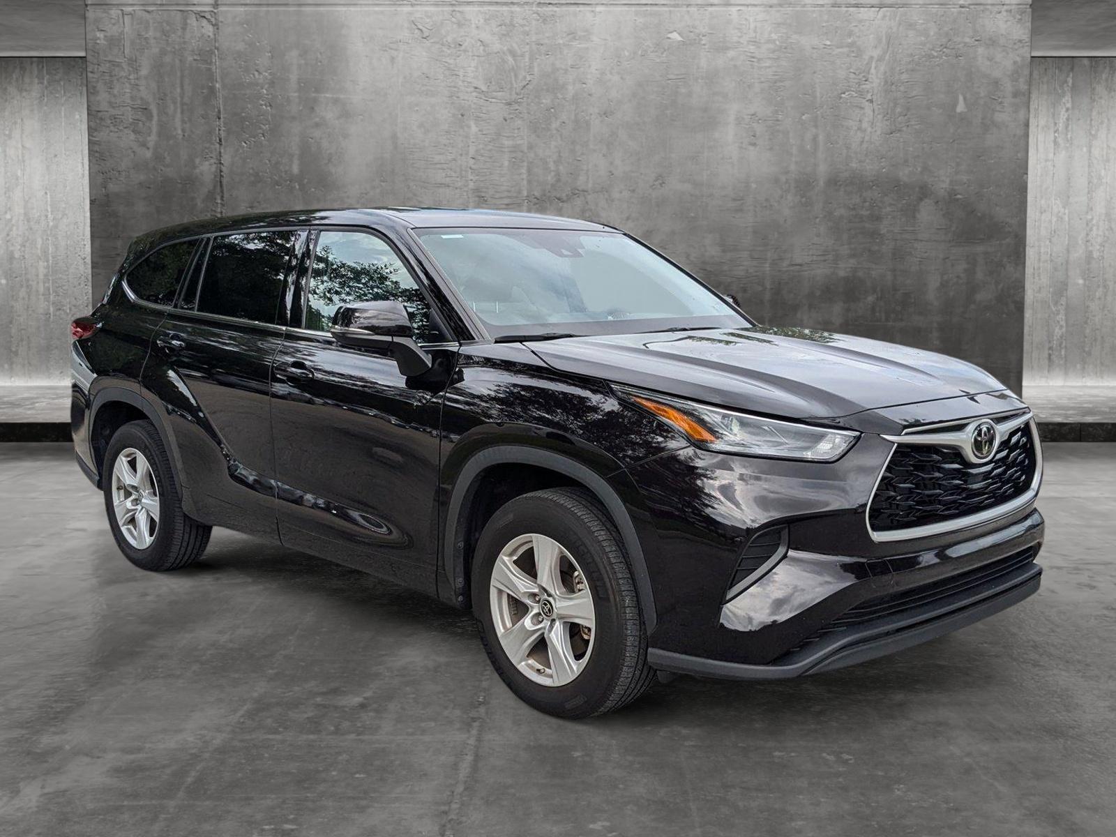 2022 Toyota Highlander Vehicle Photo in Pompano Beach, FL 33064