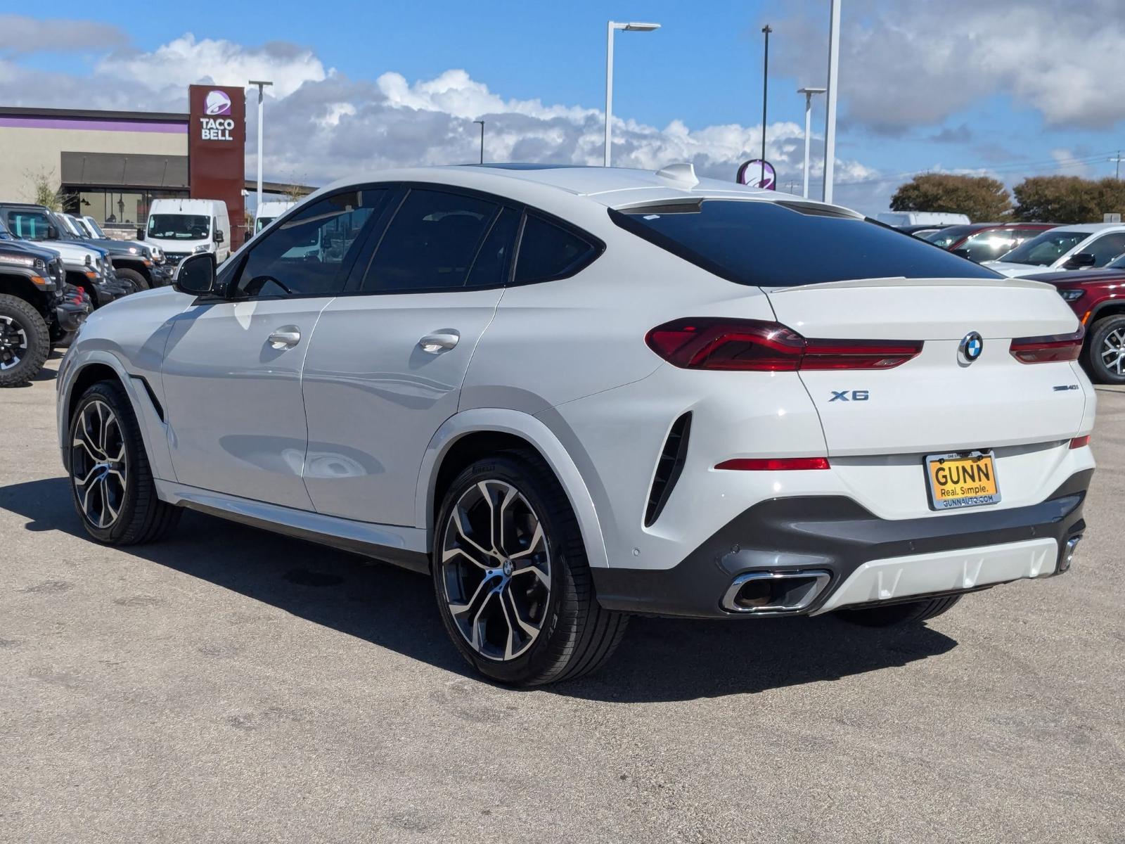 2020 BMW X6 sDrive40i Vehicle Photo in Seguin, TX 78155