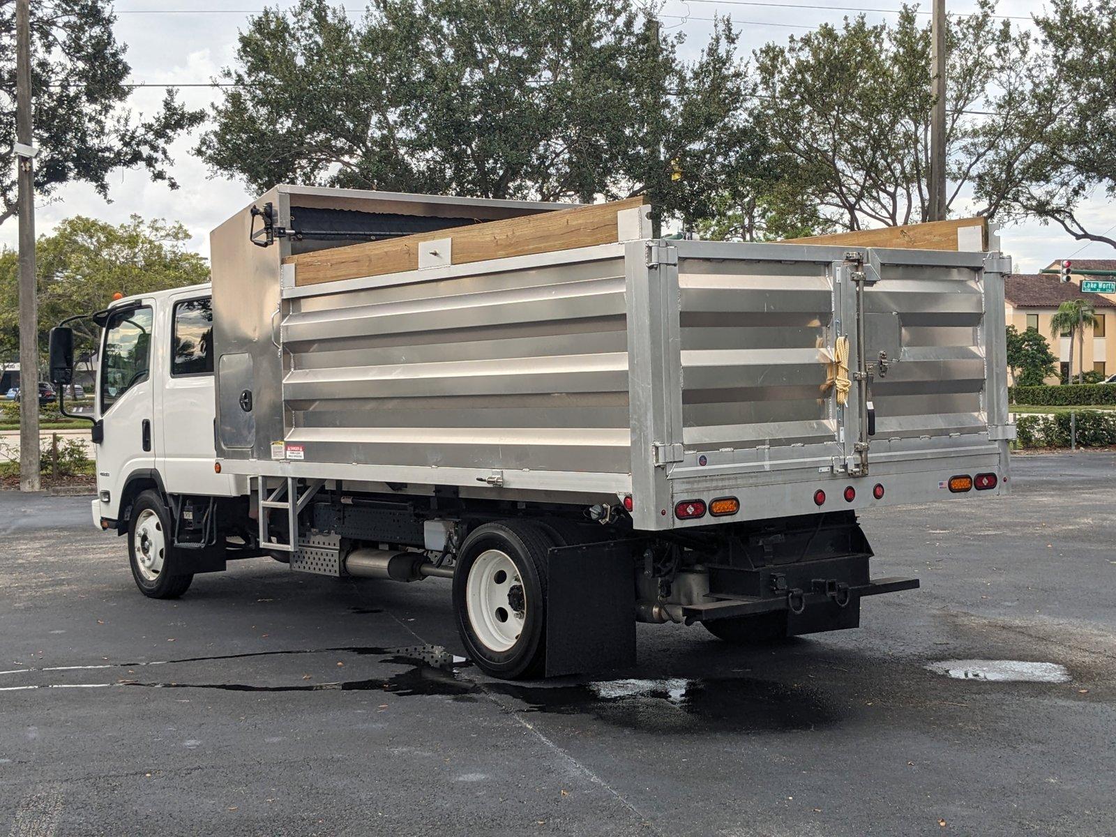 2022 Chevrolet Low Cab Forward 4500 Vehicle Photo in GREENACRES, FL 33463-3207