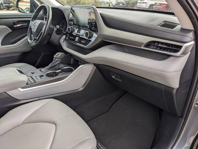 2021 Toyota Highlander Vehicle Photo in San Antonio, TX 78209