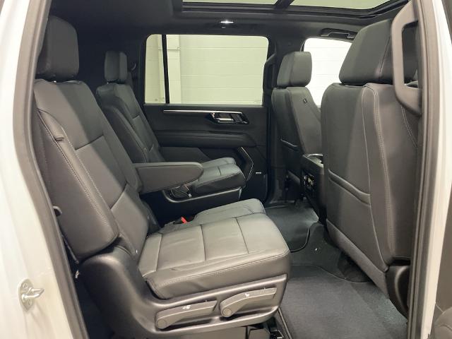 2025 Chevrolet Suburban Vehicle Photo in ROGERS, MN 55374-9422