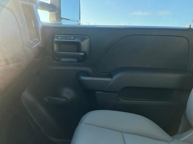 2023 Chevrolet Silverado 4500 HD Vehicle Photo in DUNN, NC 28334-8900