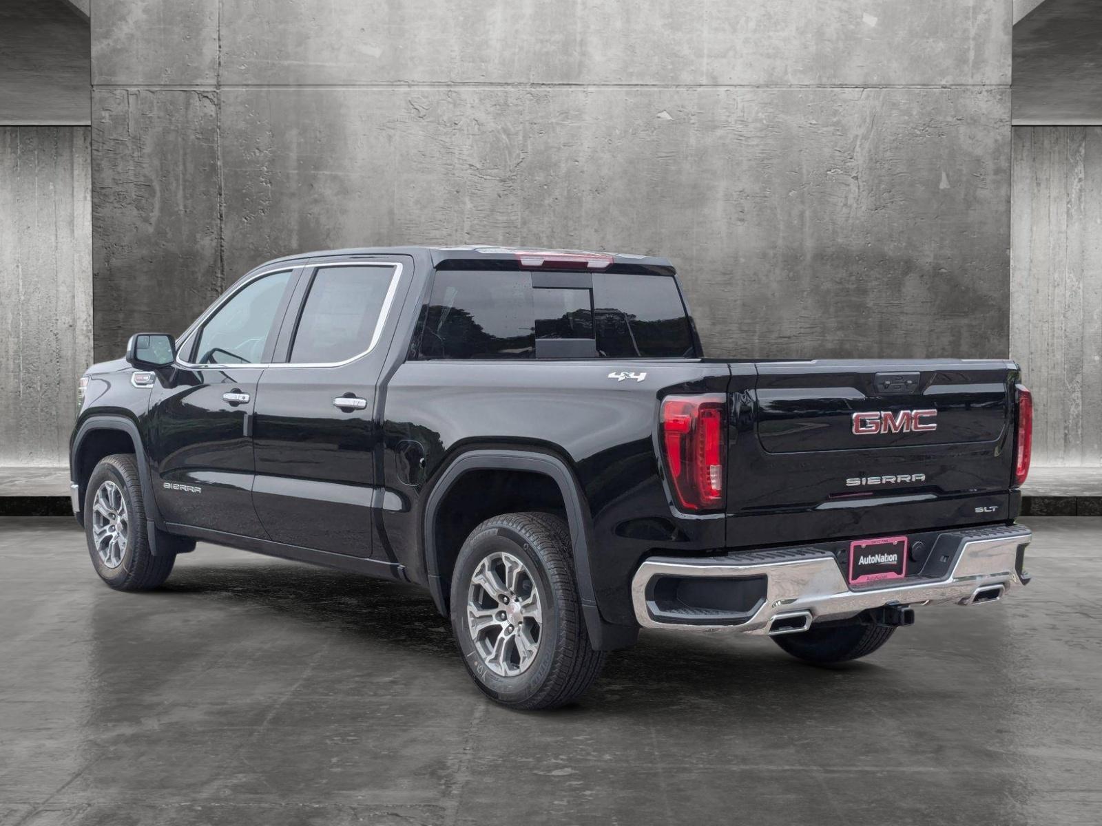 2024 GMC Sierra 1500 Vehicle Photo in LONE TREE, CO 80124-2750