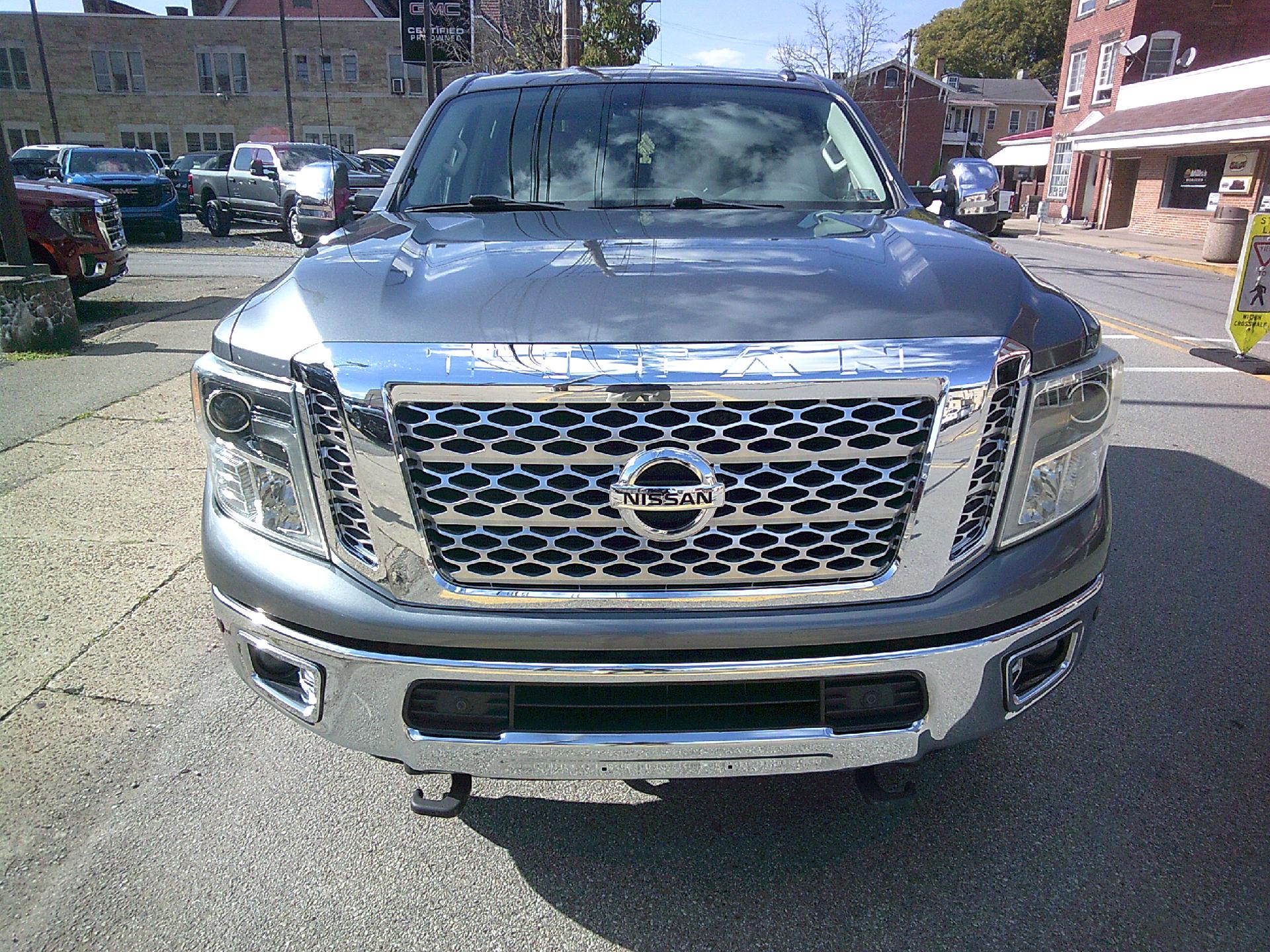 2016 Nissan Titan XD Vehicle Photo in KITTANNING, PA 16201-1536