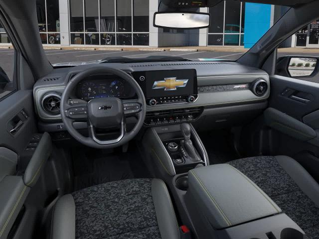 2024 Chevrolet Colorado Vehicle Photo in MOON TOWNSHIP, PA 15108-2571