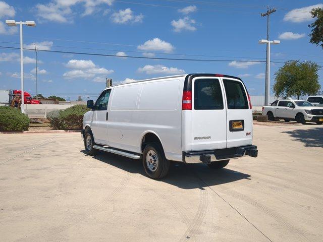 2022 GMC Savana Cargo Van Vehicle Photo in SELMA, TX 78154-1460