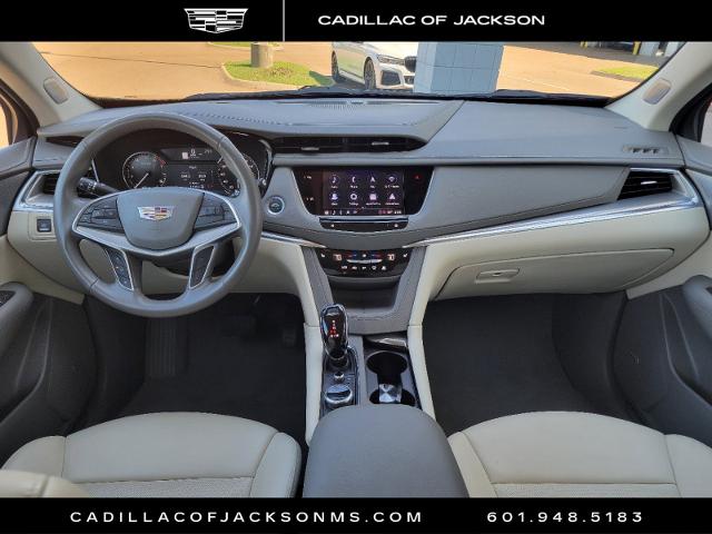 2024 Cadillac XT5 Vehicle Photo in RIDGELAND, MS 39157-4406