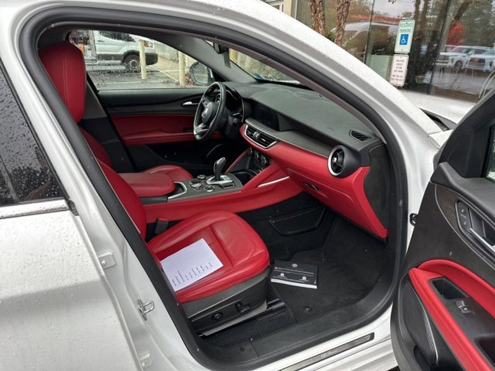 2021 Alfa Romeo Stelvio Vehicle Photo in Willow Grove, PA 19090