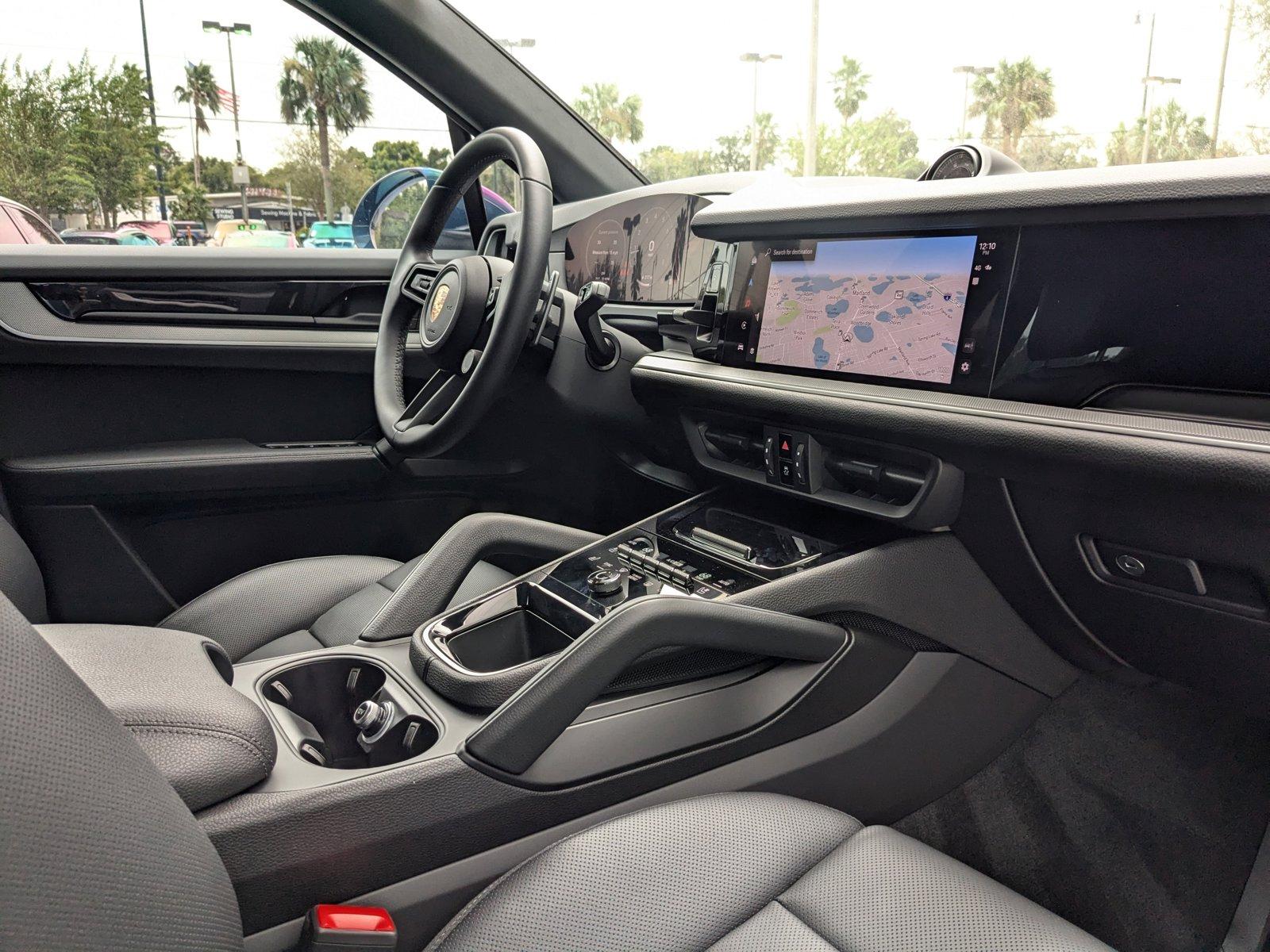 2024 Porsche Cayenne Vehicle Photo in Maitland, FL 32751