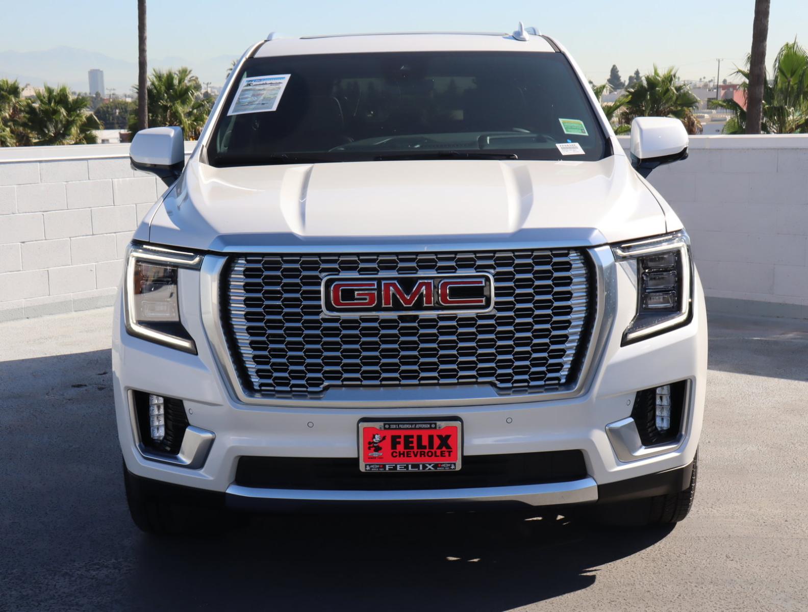 2024 GMC Yukon Vehicle Photo in LOS ANGELES, CA 90007-3794