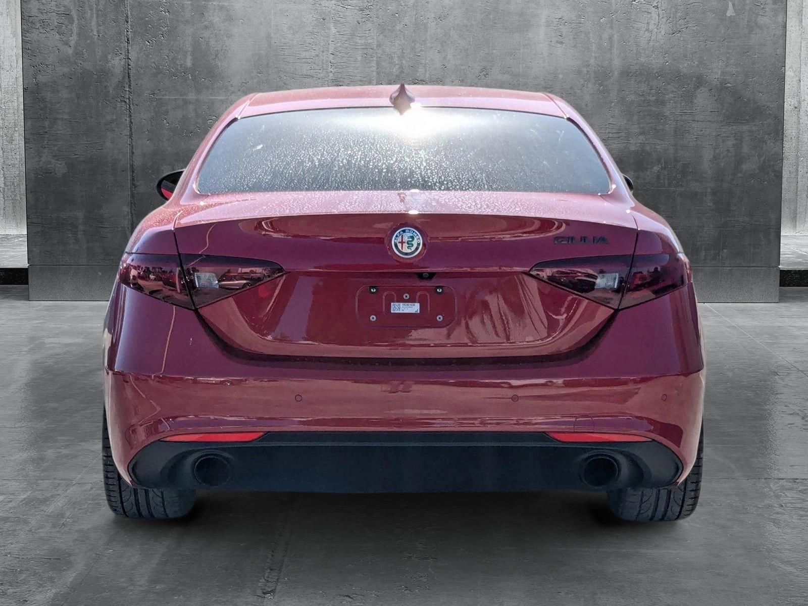 2019 Alfa Romeo Giulia Vehicle Photo in Miami, FL 33015