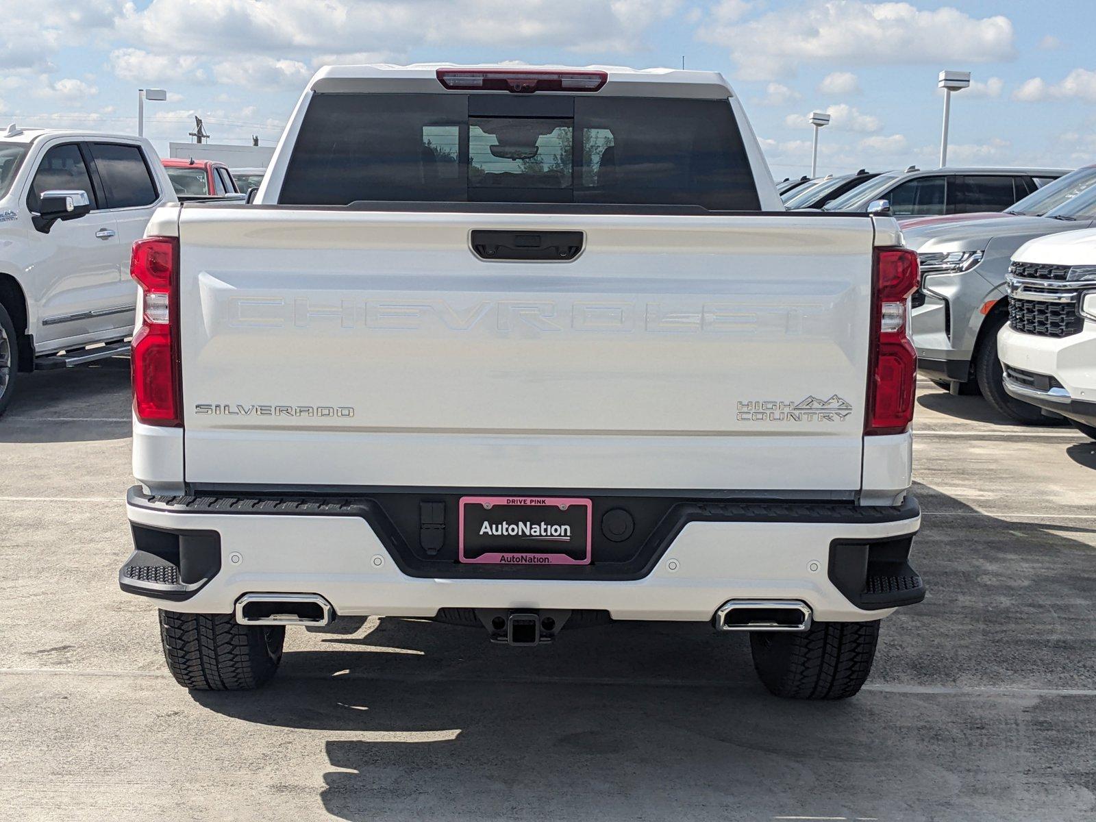 2025 Chevrolet Silverado 1500 Vehicle Photo in MIAMI, FL 33172-3015