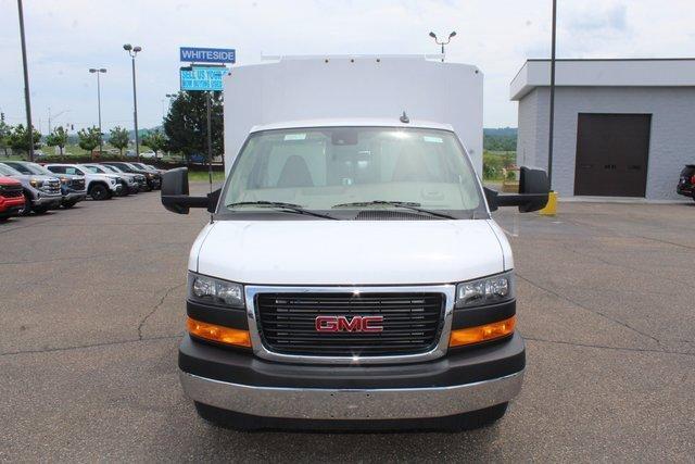 2024 GMC Savana Cutaway 3500 Vehicle Photo in SAINT CLAIRSVILLE, OH 43950-8512