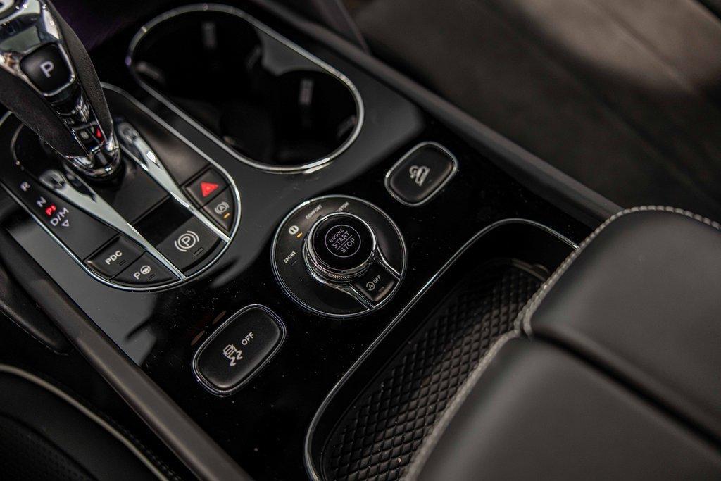 2022 Bentley Bentayga Vehicle Photo in Saint Charles, IL 60174