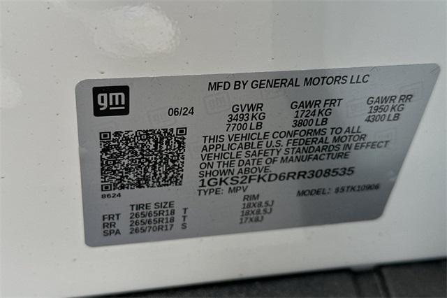 2024 GMC Yukon XL Vehicle Photo in ELK GROVE, CA 95757-8703