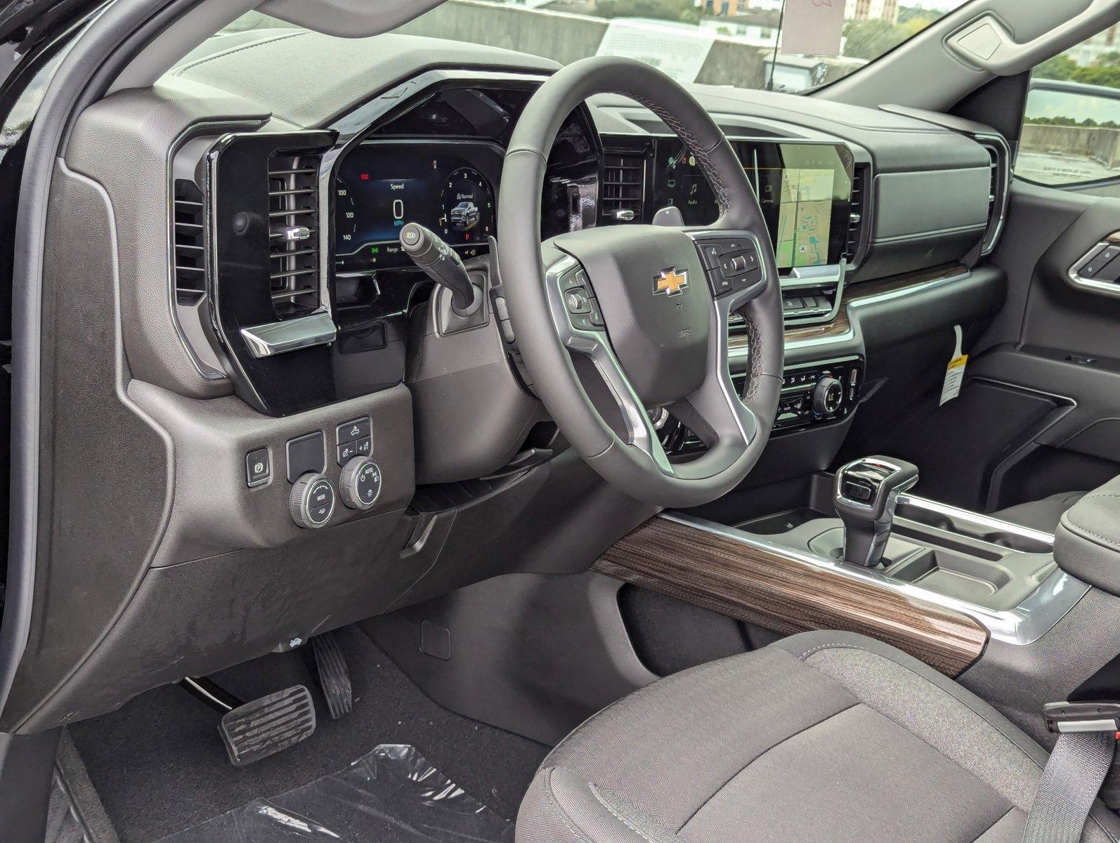 2025 Chevrolet Silverado 1500 Vehicle Photo in PEMBROKE PINES, FL 33024-6534