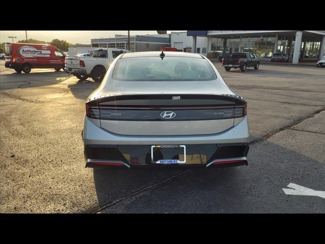 2024 Hyundai SONATA Vehicle Photo in O'Fallon, IL 62269