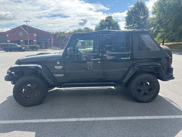 2012 Jeep Wrangler Unlimited Vehicle Photo in Clarksville, MD 21029