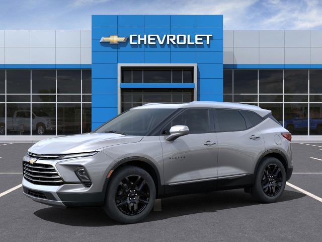 2025 Chevrolet Blazer Vehicle Photo in VALENCIA, CA 91355-1705