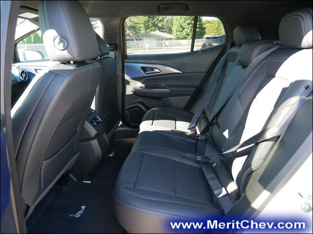 2024 Chevrolet Equinox EV Vehicle Photo in MAPLEWOOD, MN 55119-4794