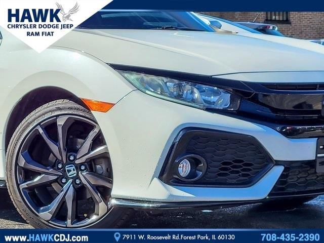 2018 Honda Civic Hatchback Vehicle Photo in Saint Charles, IL 60174