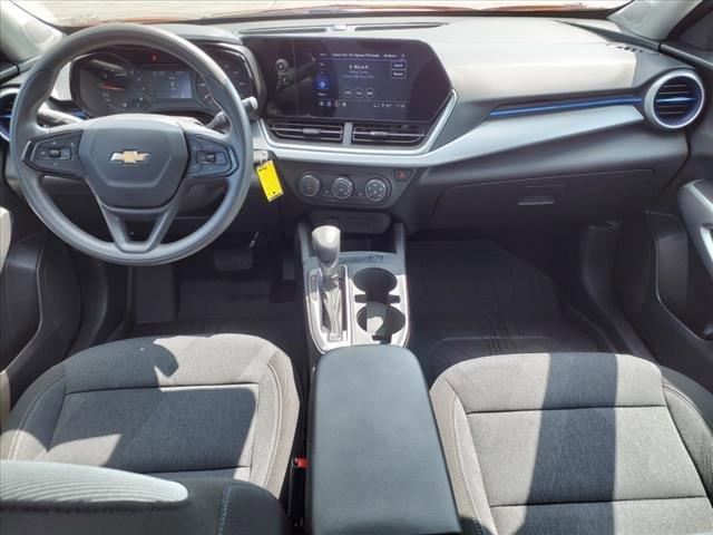 2024 Chevrolet Trax Vehicle Photo in HENDERSON, NC 27536-2966