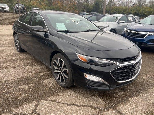 Used 2021 Chevrolet Malibu RS with VIN 1G1ZG5ST5MF065462 for sale in Milford, OH