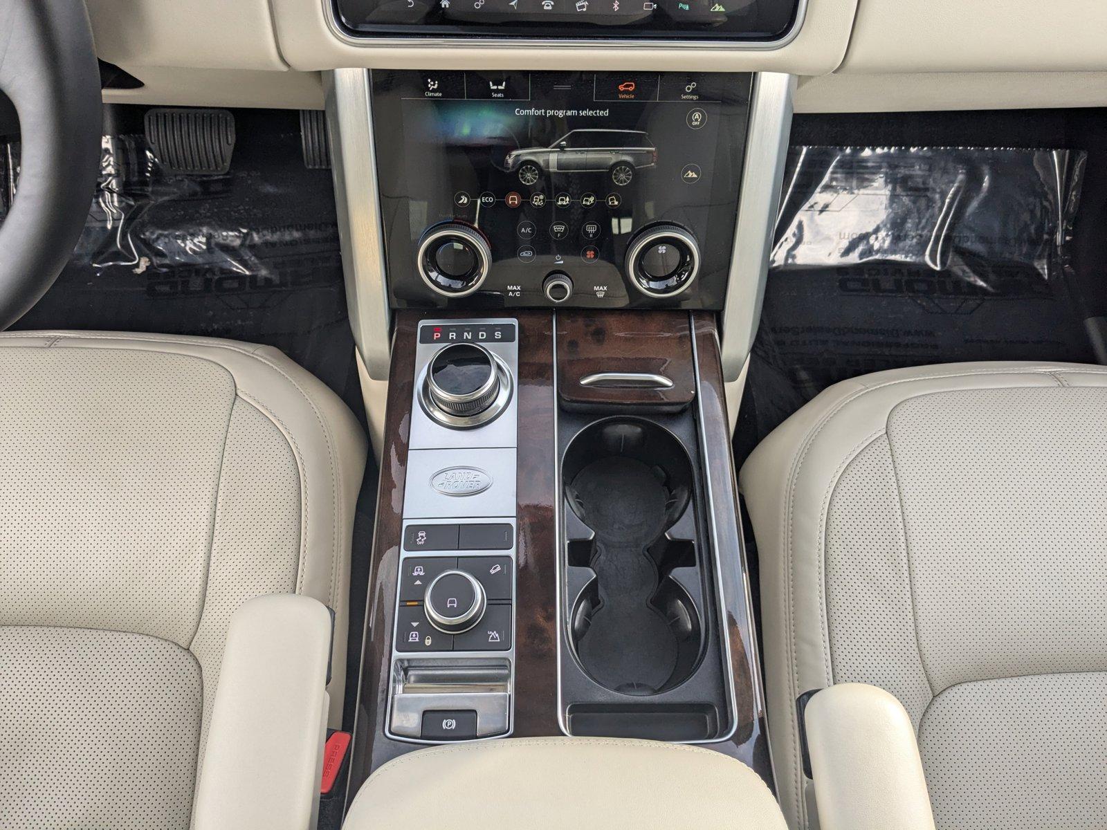 2020 Land Rover Range Rover Vehicle Photo in Towson, MD 21204