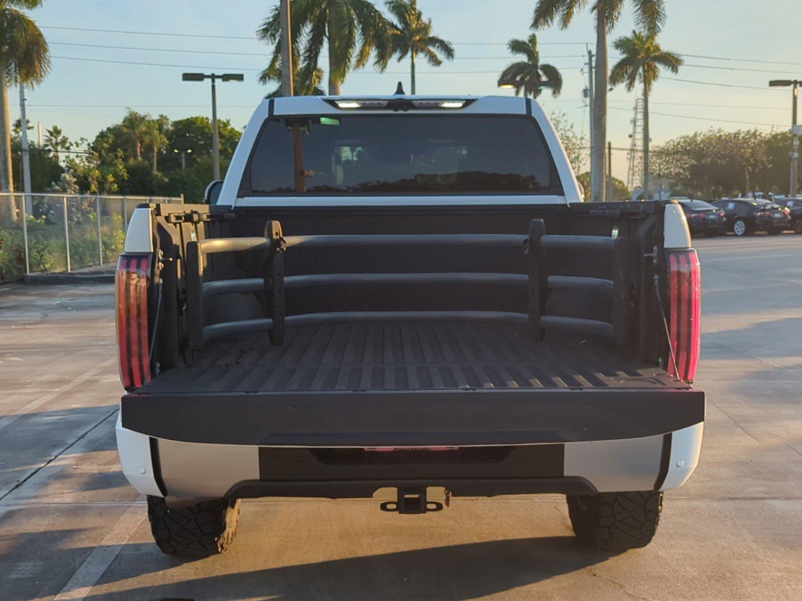 2022 Toyota Tundra 4WD Vehicle Photo in Margate, FL 33063