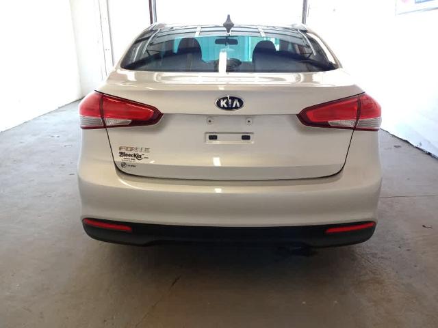 2017 Kia Forte Vehicle Photo in RED SPRINGS, NC 28377-1640