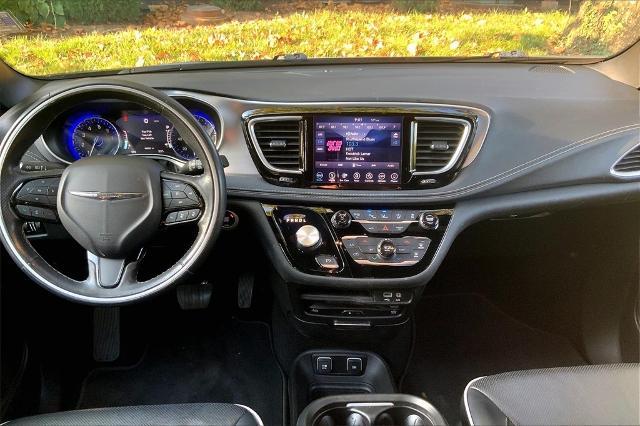 2019 Chrysler Pacifica Vehicle Photo in Kansas City, MO 64114