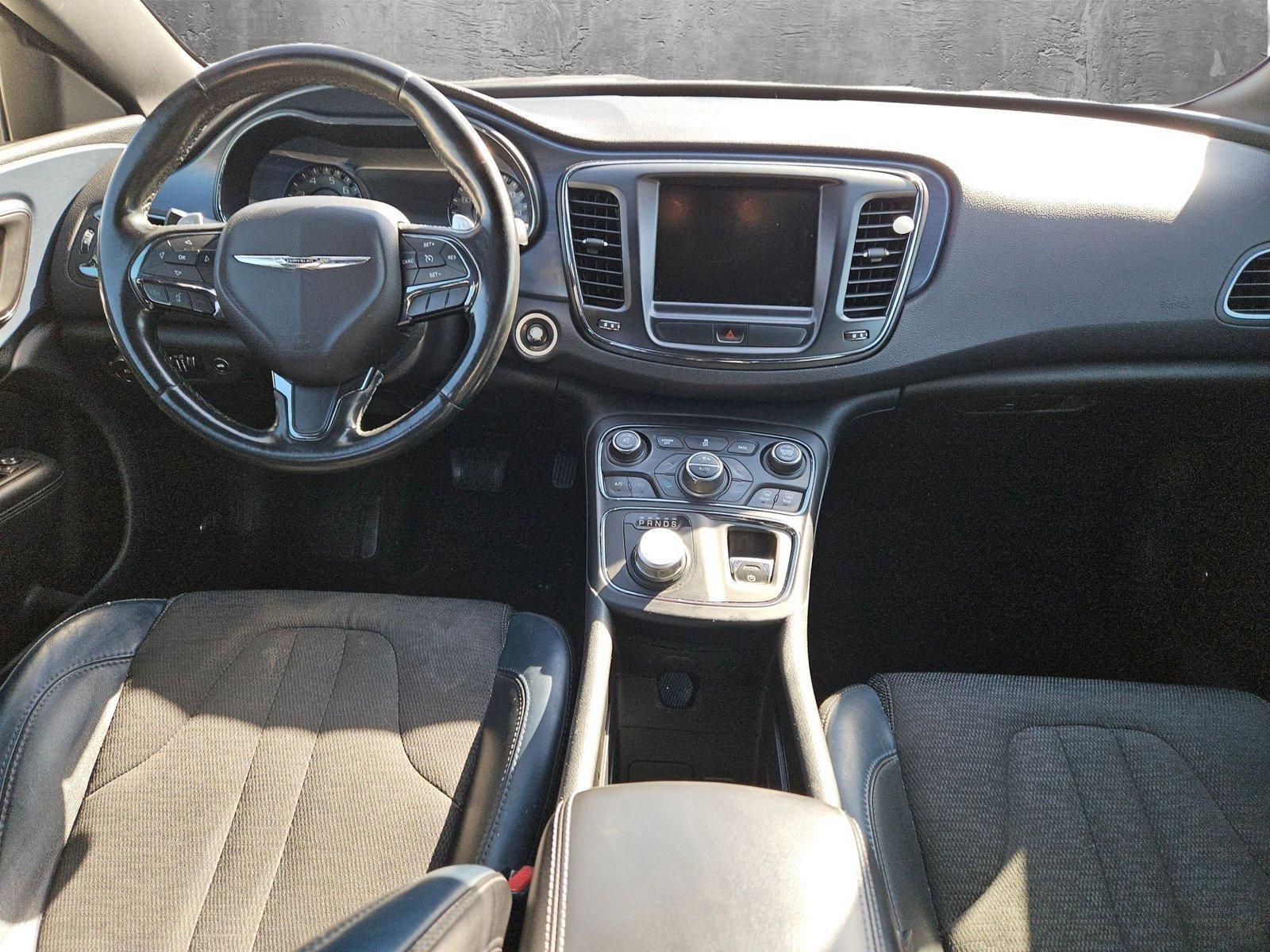 2015 Chrysler 200 Vehicle Photo in GILBERT, AZ 85297-0446