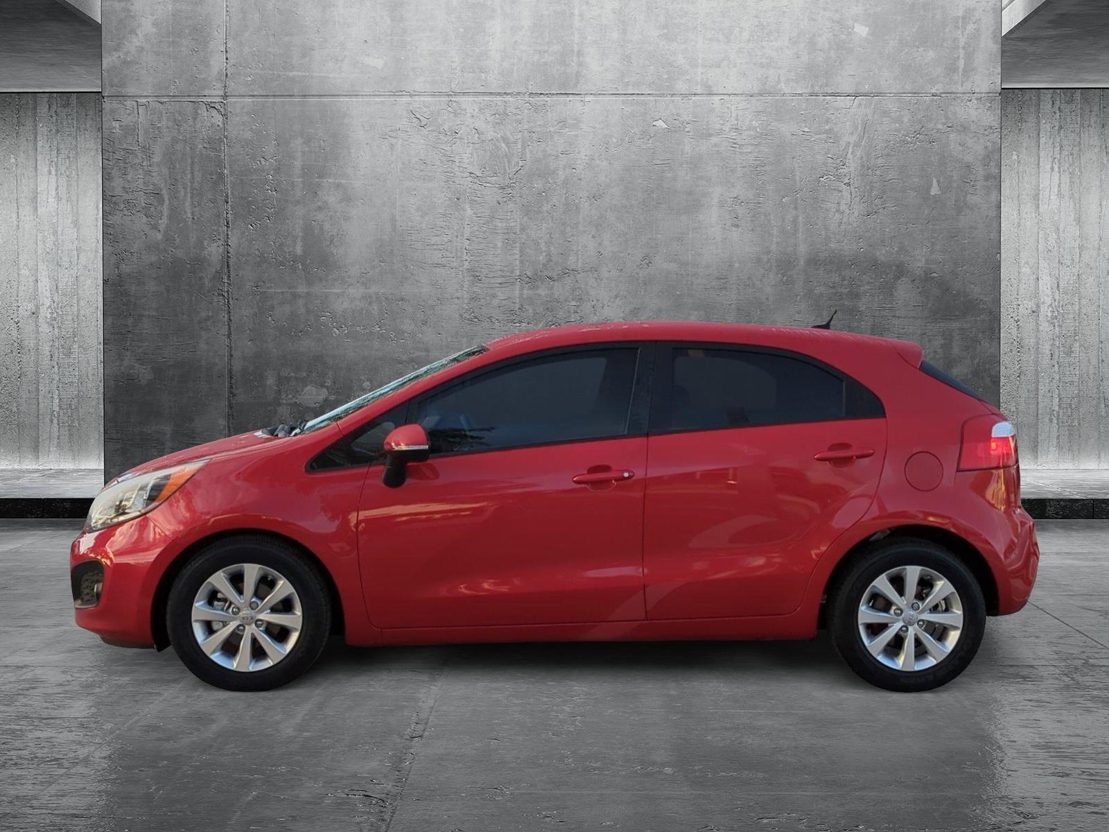 2012 Kia Rio 5-door Vehicle Photo in Ft. Myers, FL 33907