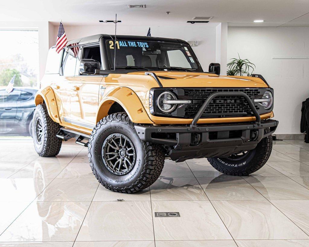 2021 Ford Bronco Vehicle Photo in Saint Charles, IL 60174