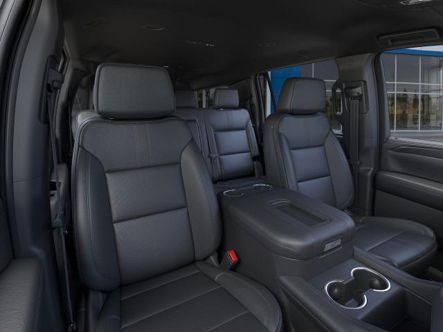 2024 Chevrolet Suburban Vehicle Photo in GREENACRES, FL 33463-3207