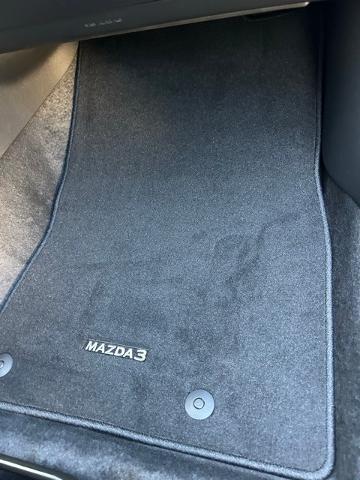 2024 Mazda3 Hatchback Vehicle Photo in Danville, KY 40422-2805