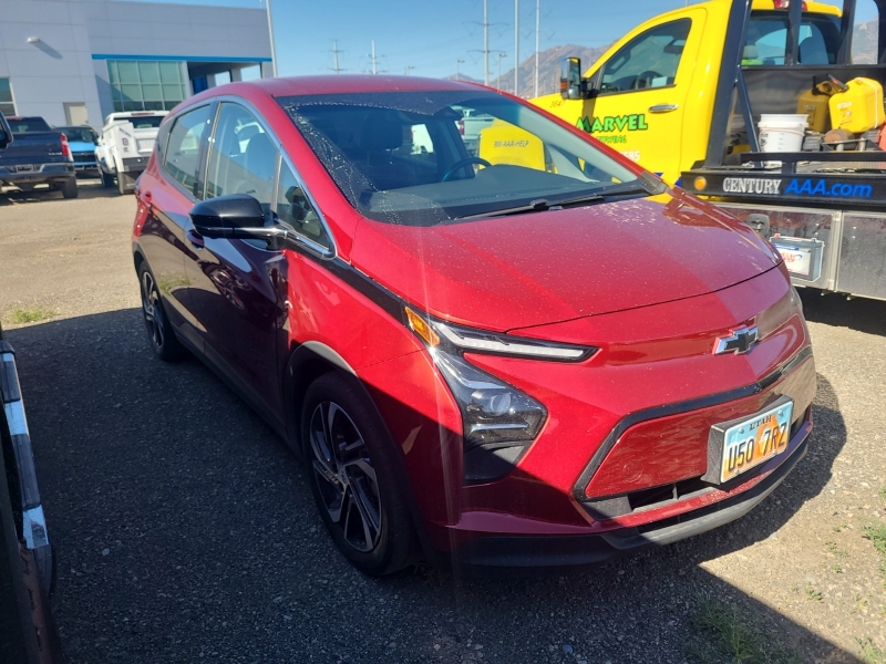 Used 2022 Chevrolet Bolt EV Premier with VIN 1G1FX6S00N4108469 for sale in Enumclaw, WA