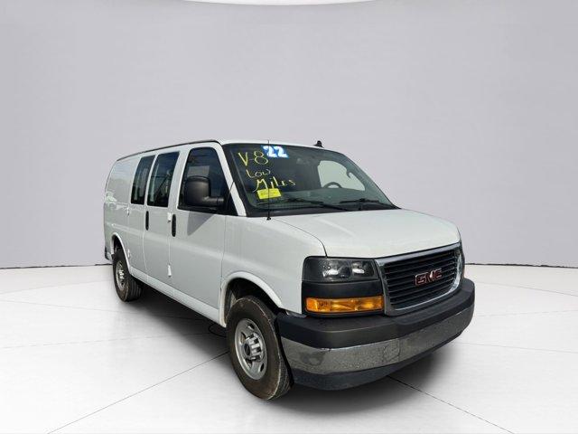 2022 GMC Savana Cargo 2500 Vehicle Photo in LEOMINSTER, MA 01453-2952