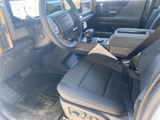 2025 GMC HUMMER EV Pickup Vehicle Photo in GOODYEAR, AZ 85338-1310