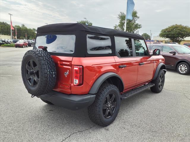 2024 Ford Bronco Vehicle Photo in South Hill, VA 23970