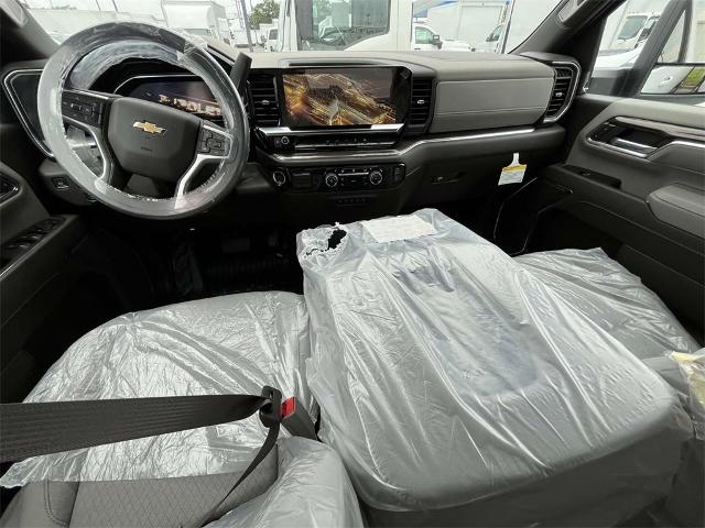 2024 Chevrolet Silverado 2500 HD Vehicle Photo in ALCOA, TN 37701-3235