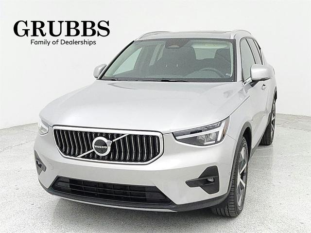 2023 Volvo XC40 Vehicle Photo in Grapevine, TX 76051