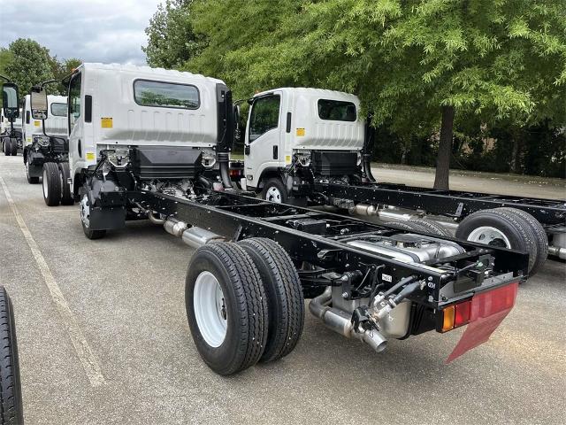 2025 Chevrolet Low Cab Forward 3500 Vehicle Photo in ALCOA, TN 37701-3235