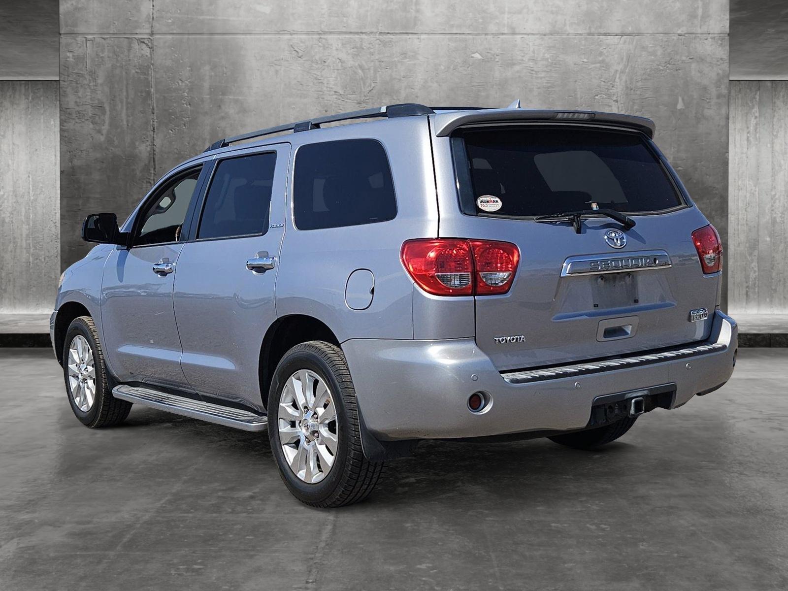 2010 Toyota Sequoia Vehicle Photo in PEORIA, AZ 85382-3715